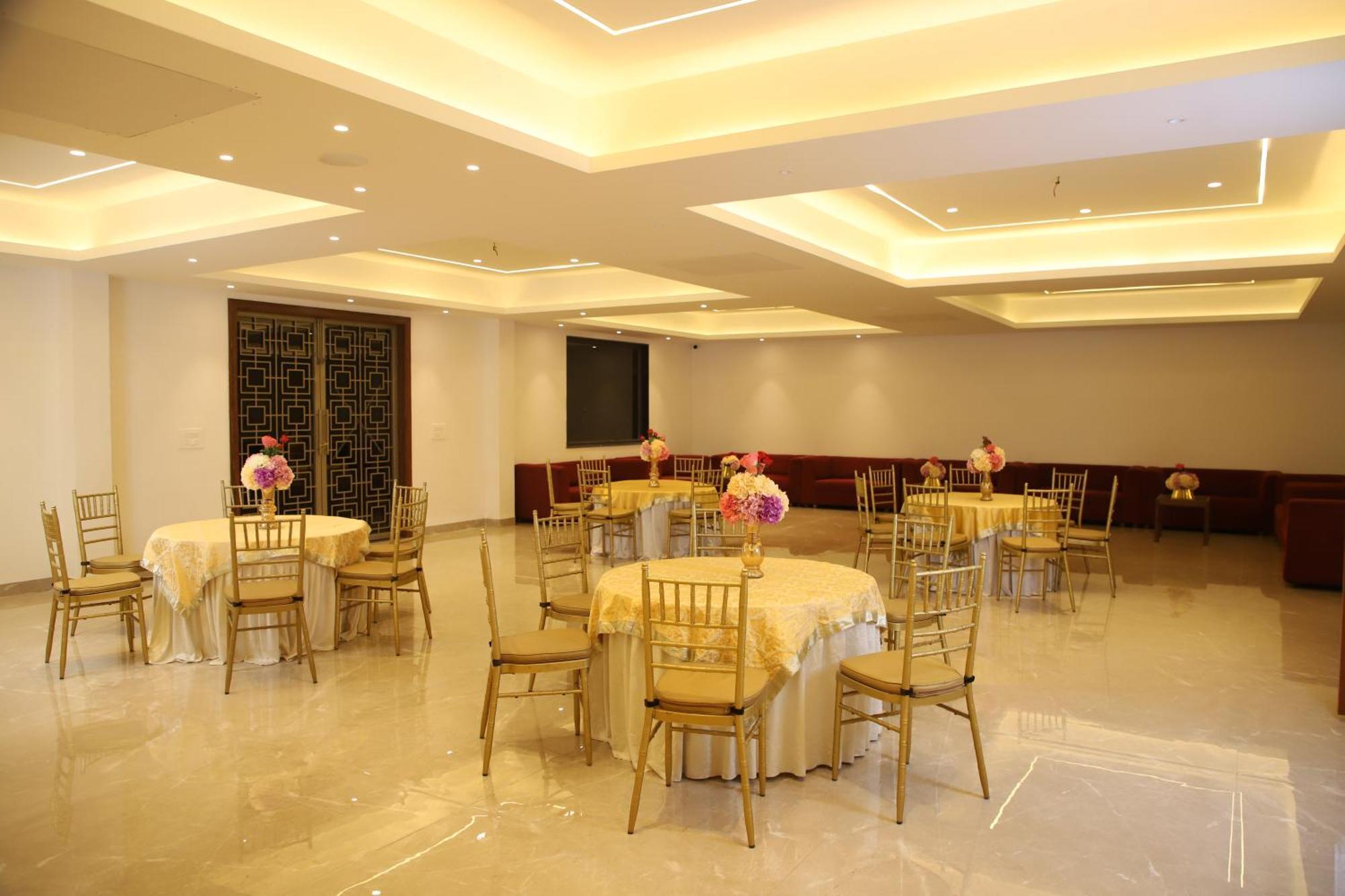 Pink Villa Boutique Hotel 메루트 외부 사진