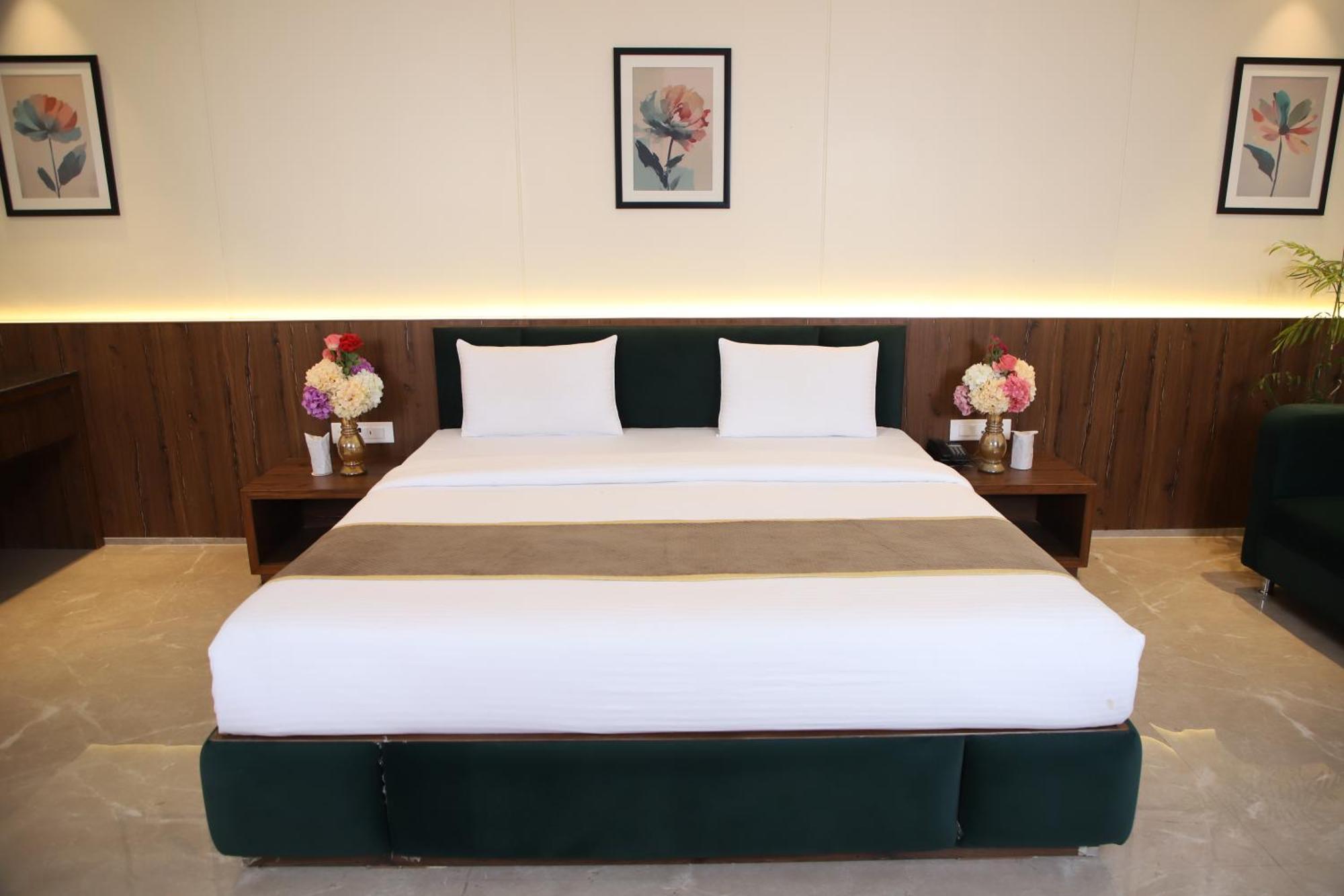 Pink Villa Boutique Hotel 메루트 외부 사진