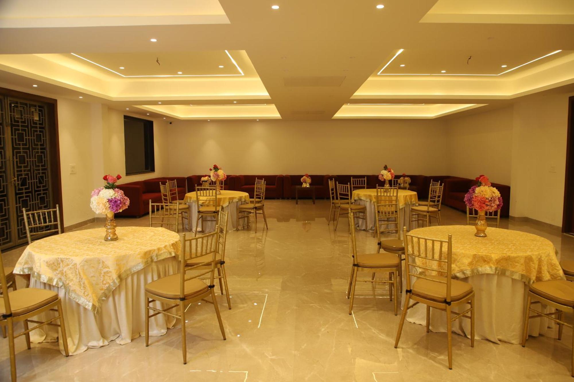 Pink Villa Boutique Hotel 메루트 외부 사진